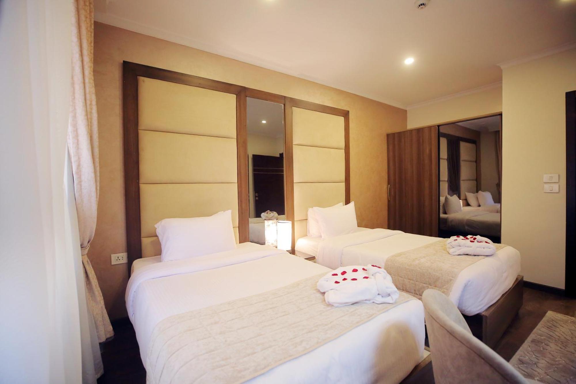 Cairo Taj Hotels & Suites - Dokki Exterior photo