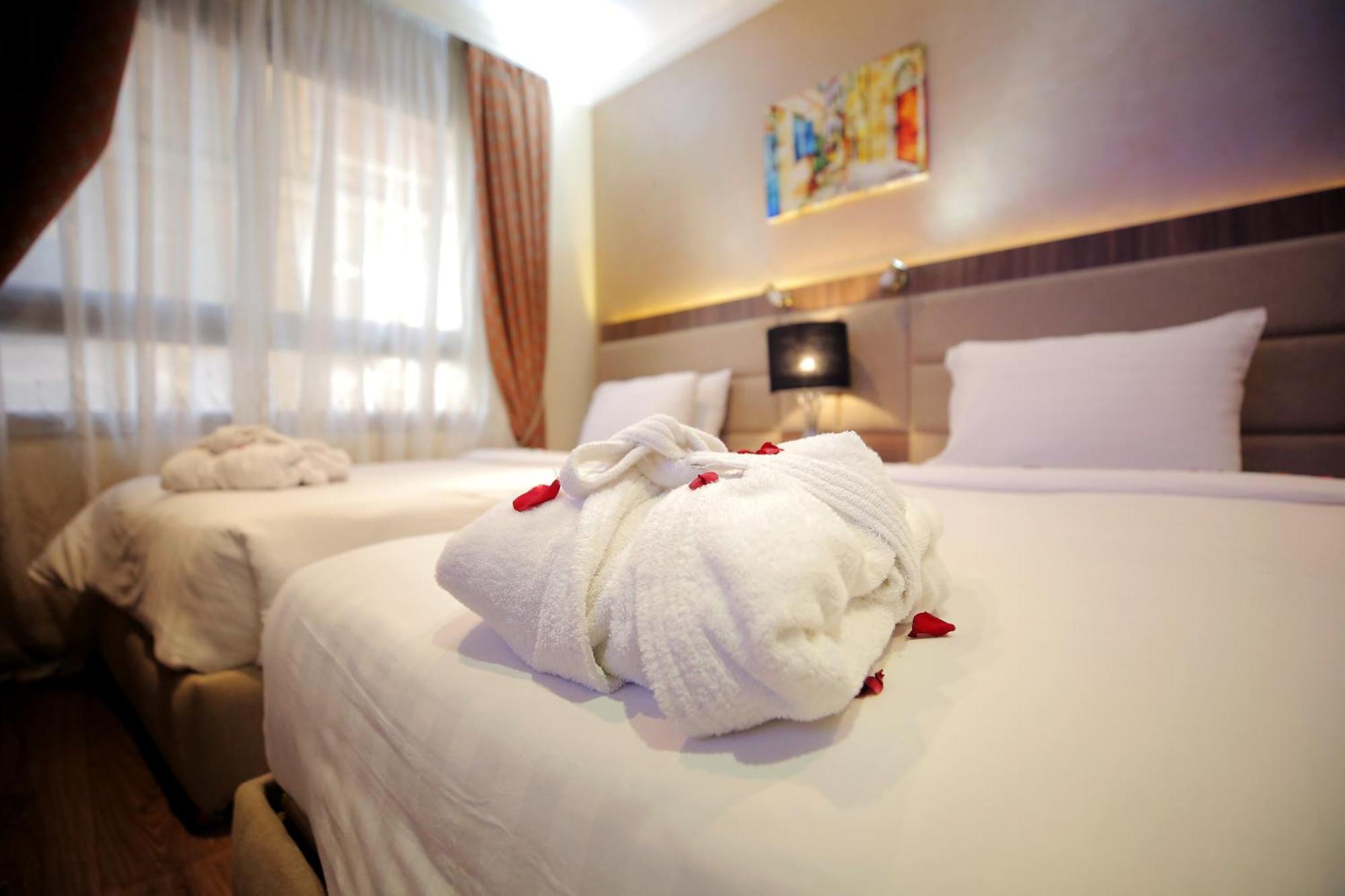 Cairo Taj Hotels & Suites - Dokki Exterior photo
