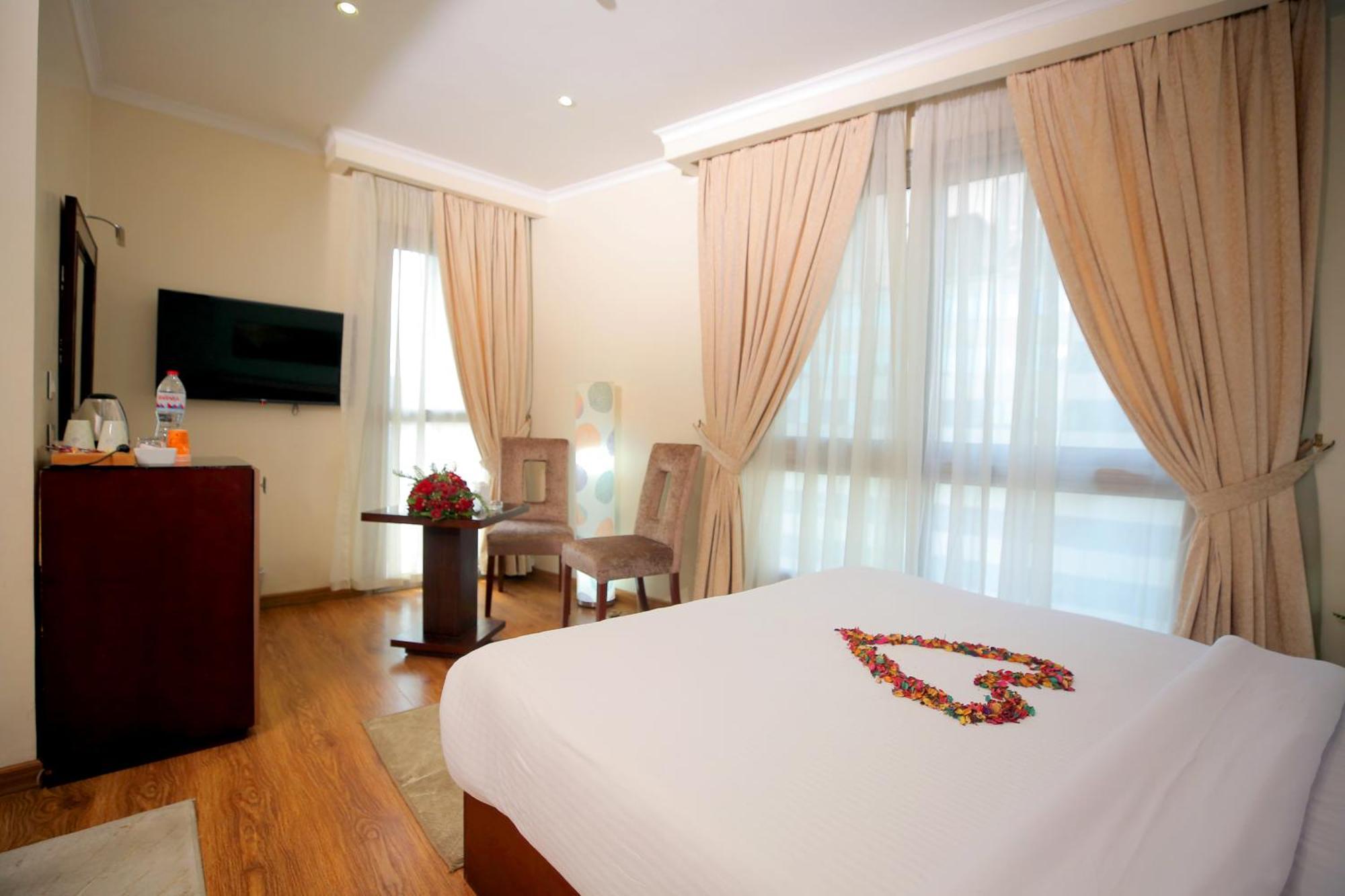 Cairo Taj Hotels & Suites - Dokki Exterior photo